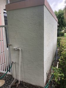 House siding after pressure cleaning in Parkland